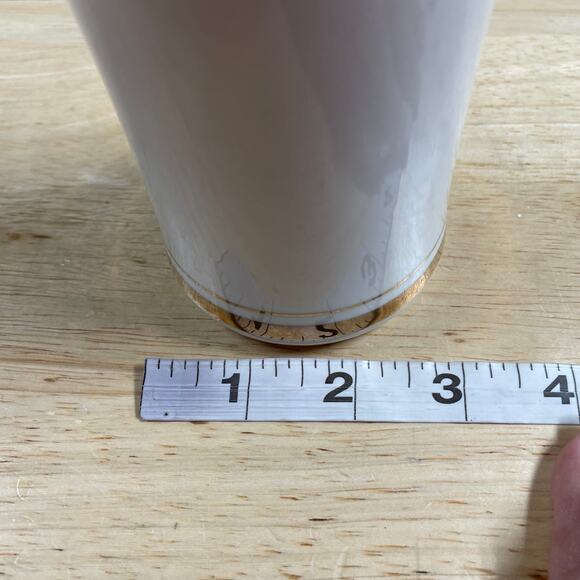 Vintage Art of Chokin Japanese Vase White Procelain with Gold Trim GUC - Picture 7 of 7